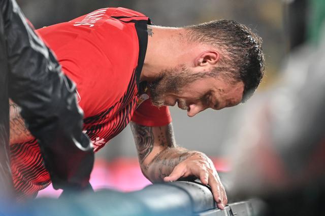 YY易游体育-让步？博洛尼亚300万欧报价阿瑙 谈判海港进入尾声